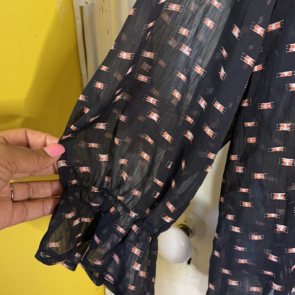 Top - Picture 4 of 10